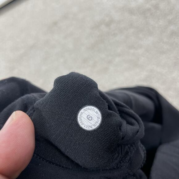 Lululemon Align Super High Rise Short *10" Size 6 Black Women Athletic 64-3 - Picture 3 of 6